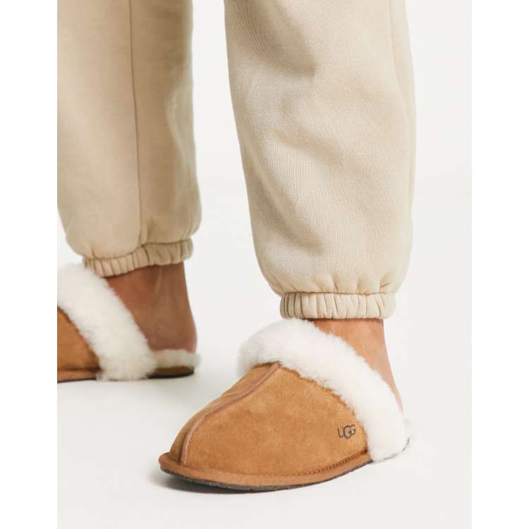 UGG Scuffette II slippers in chestnut