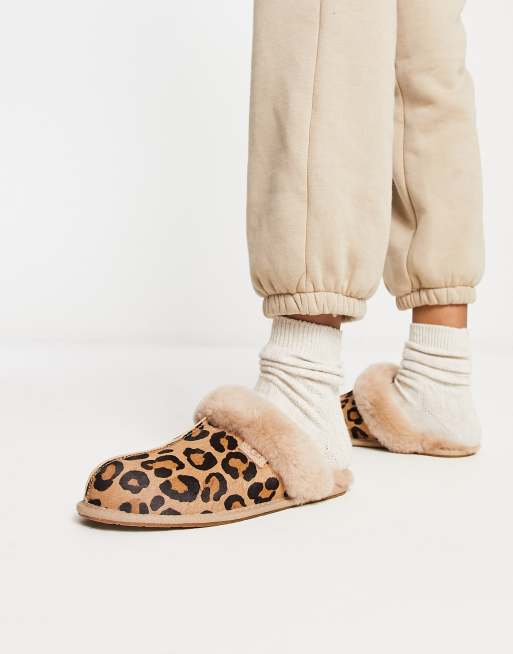 Ugg women's discount fluffette leopard slipper