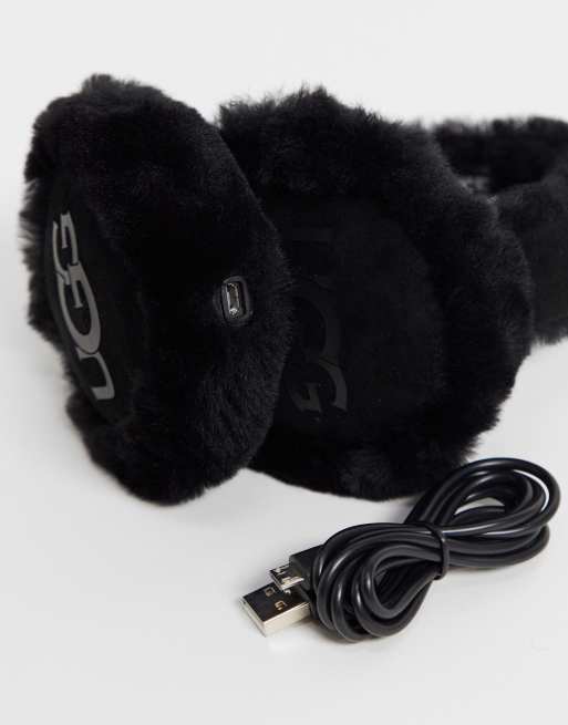 Ugg sheepskin deals bluetooth earmuffs