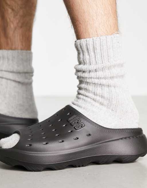 UGG slide it molded clogs in black | ASOS