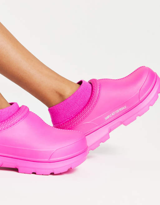 UGG Tasman X clogs in hot pink