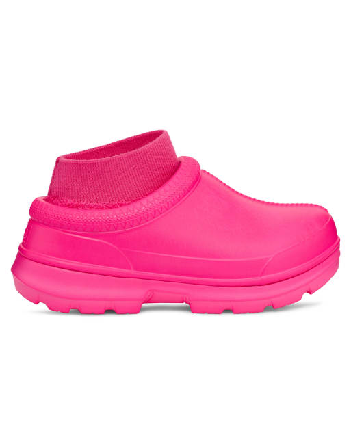 Pink slip deals on uggs