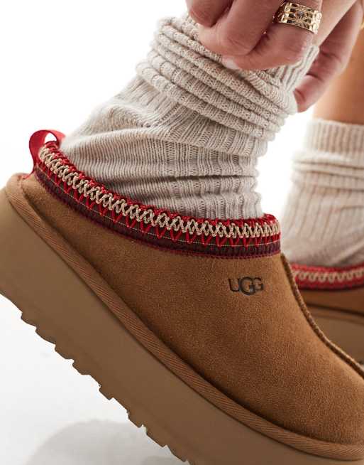 UGG Tazz shearling lined platform shoes in chestnut | ASOS