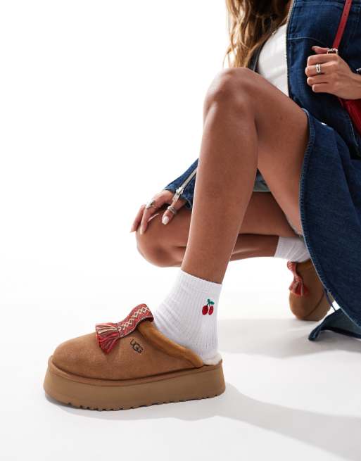 UGG - Tazzle - Sabot color castagna