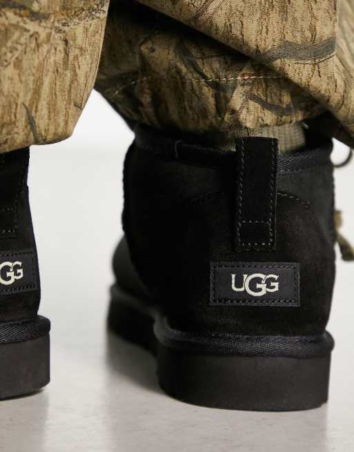 UGG - Ultra - Stivaletti neri in camoscio, 4 di 4