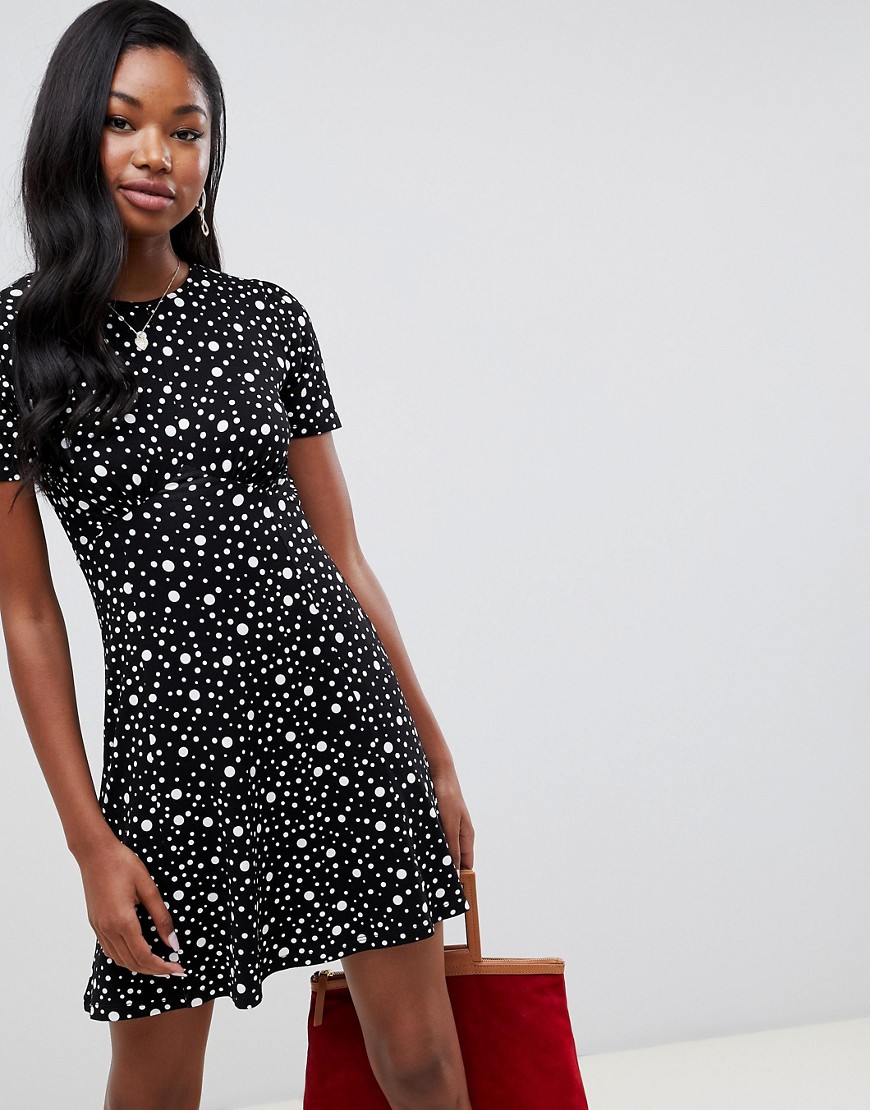 Ultimativ mini-tea-kjole med prikket print fra ASOS DESIGN-Multifarvet