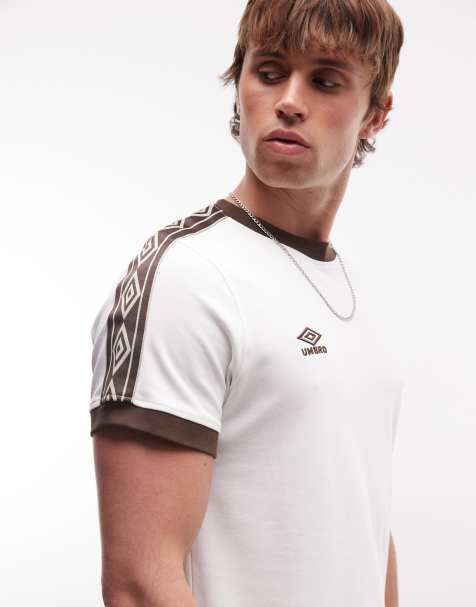 Umbro – Brun t-shirt med tejpade detaljer - view 1