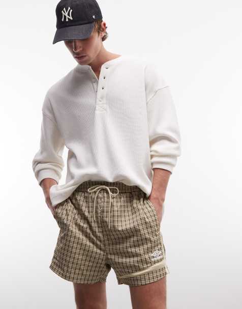 Umbro – Brunrutiga, vävda fotbollsshorts - view 1