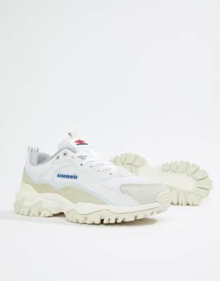 umbro clean tech runner trainer