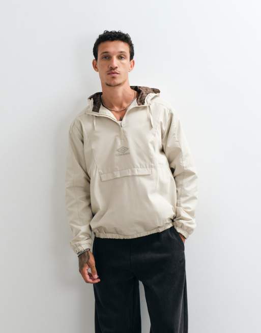 Umbro Cagoule in off white, 5 of 5