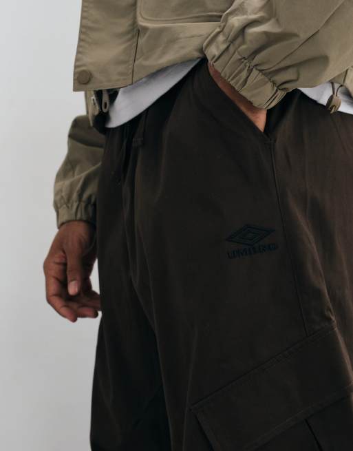 Umbro Cargo Pants in brown, 4 of 5