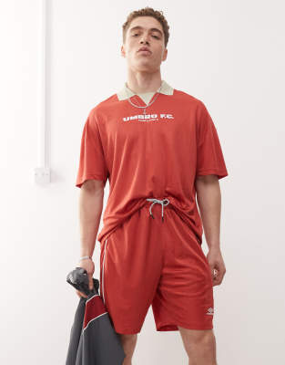 Umbro Umbro football shirt jersey t-shirt in red