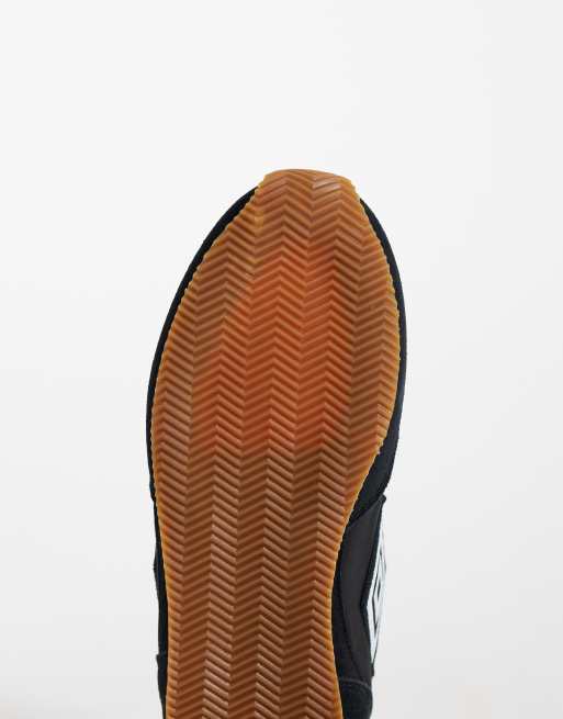 Umbro Gorton Sneaker aus Wildleder in Schwarz, 5 von 5