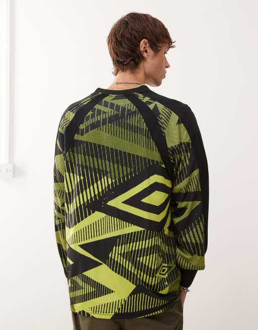 Umbro – Grön och svart, mönstrad t-shirt med långa ärmar, 5 av 5
