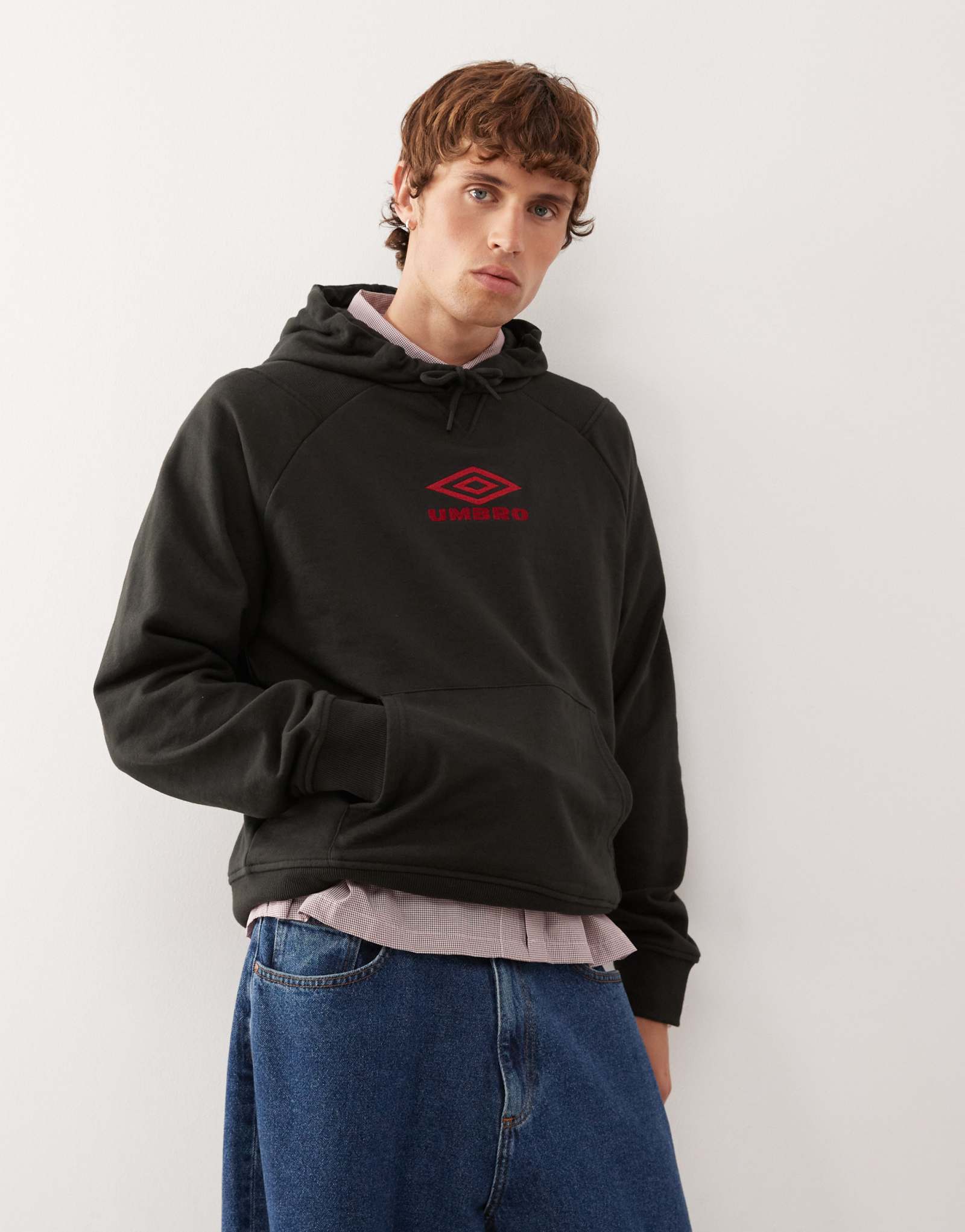 Культовая толстовка с капюшоном Umbro черного цвета