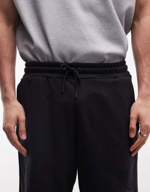 Umbro iconic shorts in black and grey, 4 of 5