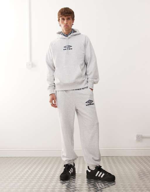 Umbro – Kapuzenpullover in Grau mit ikonischem Logo, 2 von 5