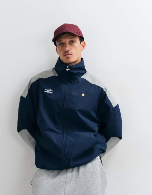 Umbro Paneled Boxy Jacket in navy, 2 of 5