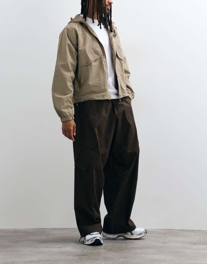 Umbro pantalones cargo en marrón oscuro