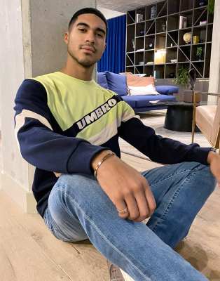 navy umbro sweatshirt