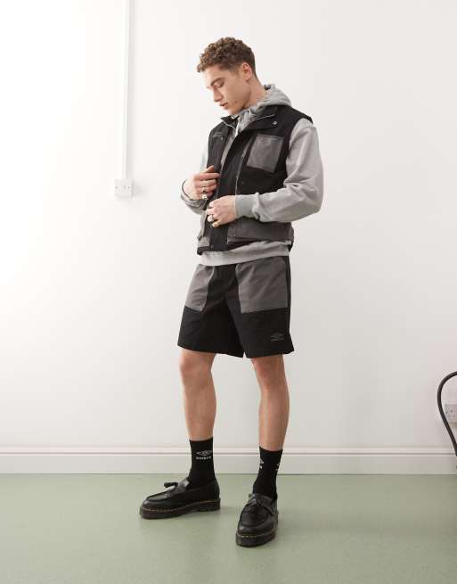 Umbro - Sorte og grå shorts med bælte, 2 af 5