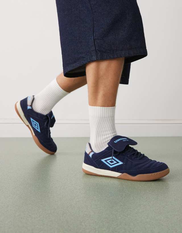 Umbro Speciali suede sneakers in navy | ASOS