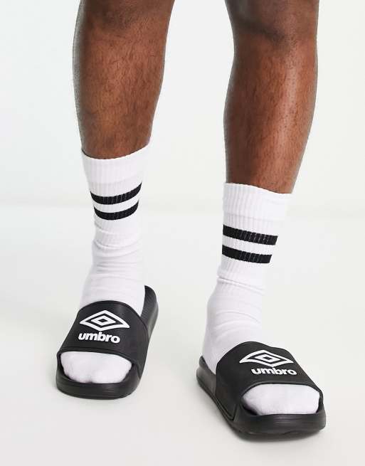 Umbro Squadra sliders in black and white