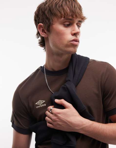 Umbro - T-shirt met bies in wit - view 1