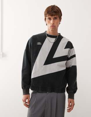Umbro Washed Diamond Drill Sweatshirt In Black
