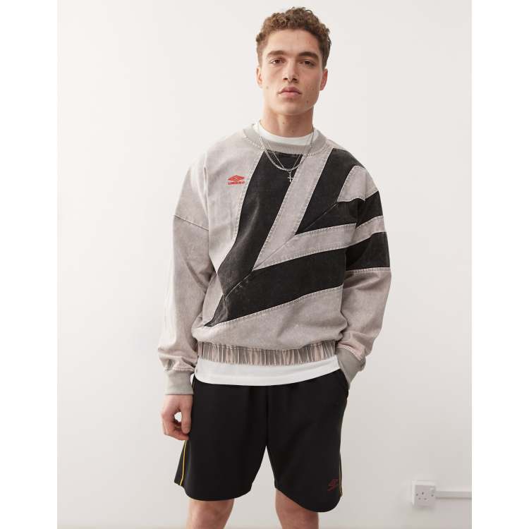 韓国*UMBRO■NQ Washed Diamond Drill Sweat Umbro washed diamond drill sweatshirt in gray multi | ASOS