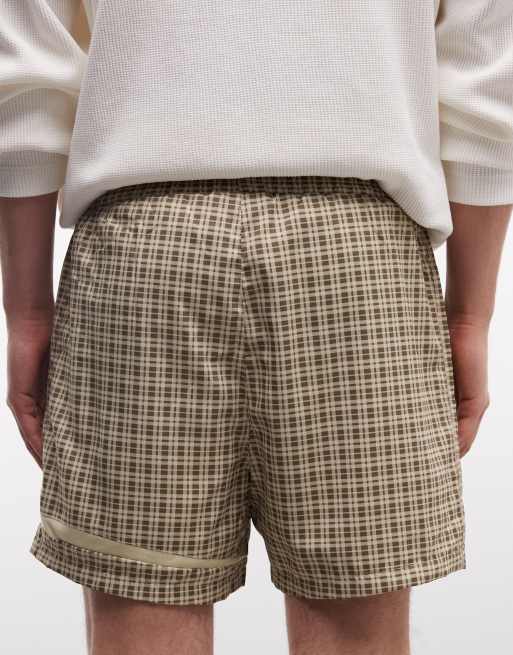 Umbro woven football shorts in brown check , 4 of 5