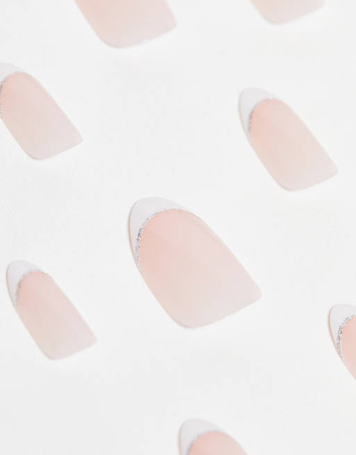 Uñas postizas Luxe Looks de Elegant Touch: Modelo French Fancy You, 2 de 4