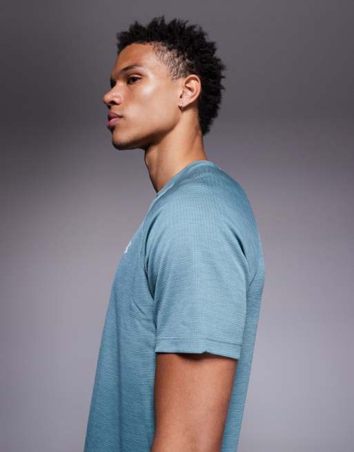 Under Armour - Blå tech-T-shirt med tekstur  , 4 af 5