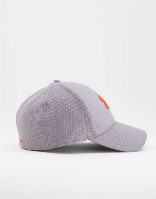 Under Armour Blitzing 3.0 cap in grey and orange