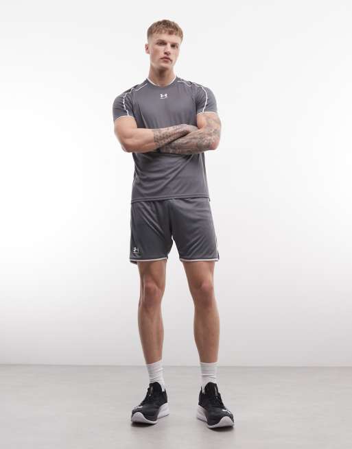 Under Armour – Challenger – Grå träningsshorts, 2 av 5