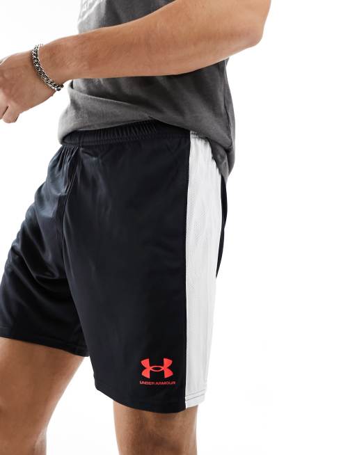 Under Armour – Challenger Pro – Jersey-Shorts in Schwarz mit farblich abgesetzter Bahn