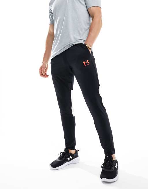 Under Armour Challenger training joggers in black