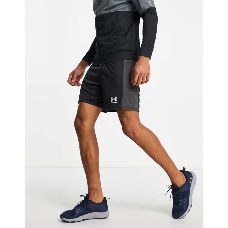 Under Armour Challenger Knit Short