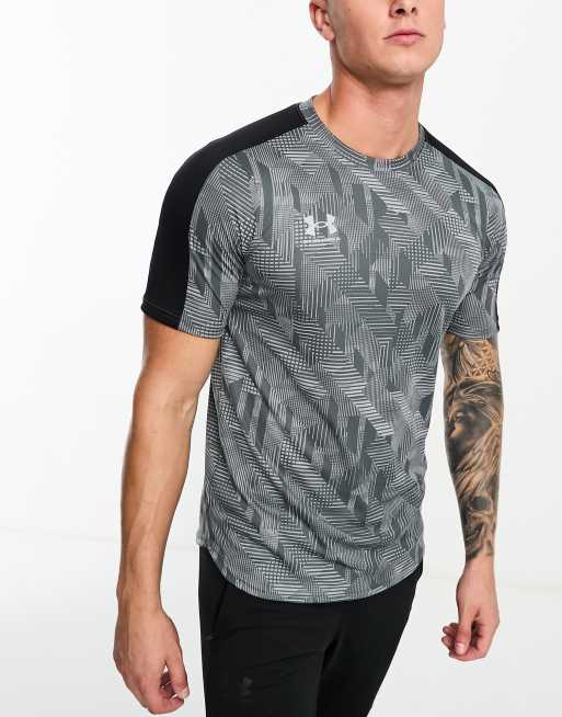 Under Armour Challenger Sport T Shirt in Grau ASOS