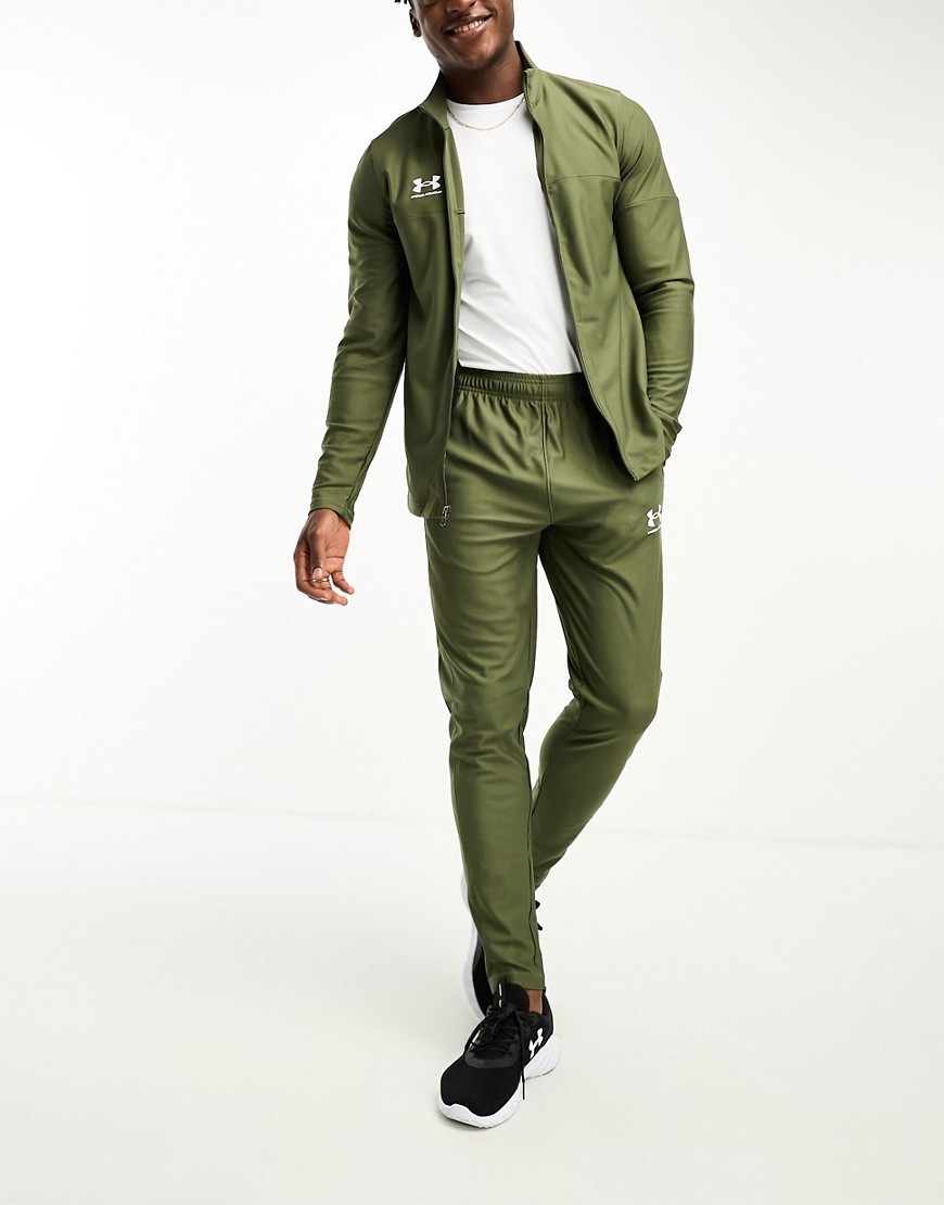 Under Armour Challenger tracksuit in khaki-Green