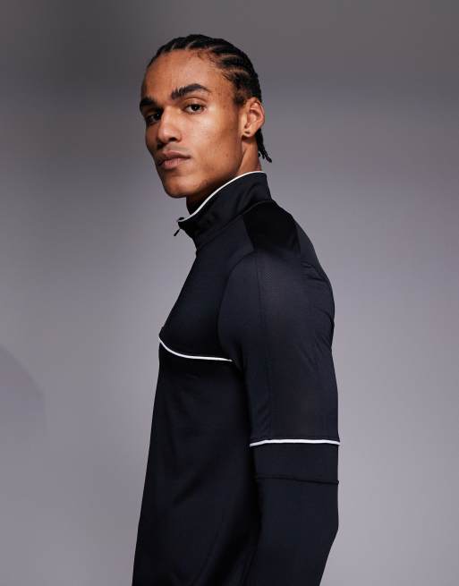 Under Armour Challenger training quarter-zip top in black, 4 of 5