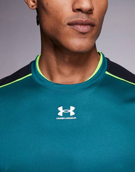 Under Armour Challenger training short sleeve t-shirt in rack green, 5 of 5