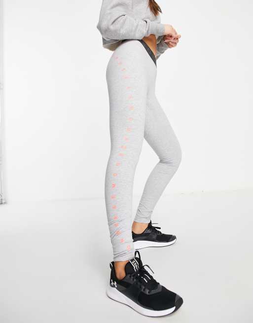 Under armour women's store favorite graphic leggings