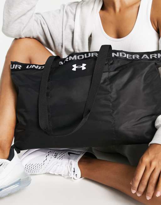 Under Armour Favourite Tragetasche in Schwarz ASOS