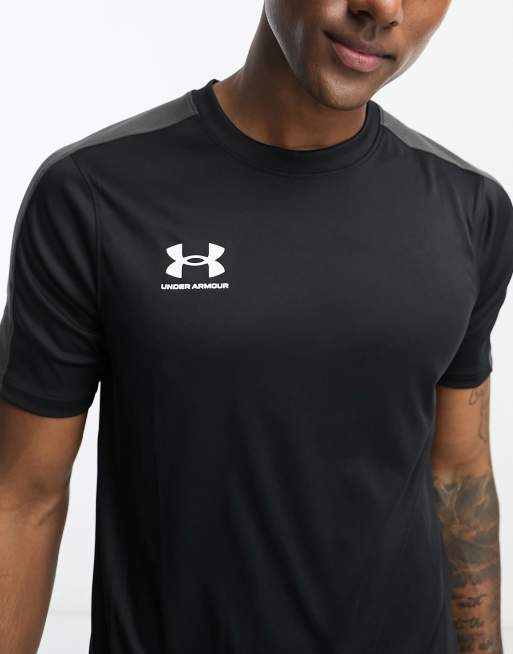 Under armour challenger store t shirt