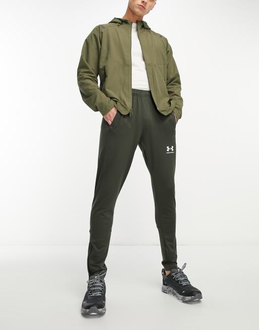 Under Armour Football Challenger training joggers in green