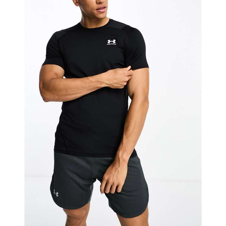 Under armor black on sale t shirt