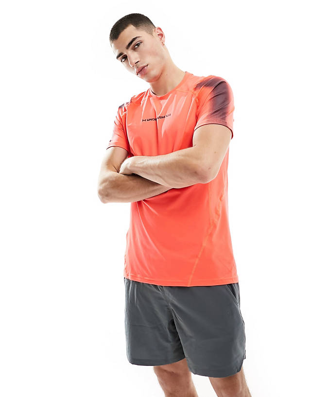 Under Armour - heat gear armour novely fitted t-shirt in red