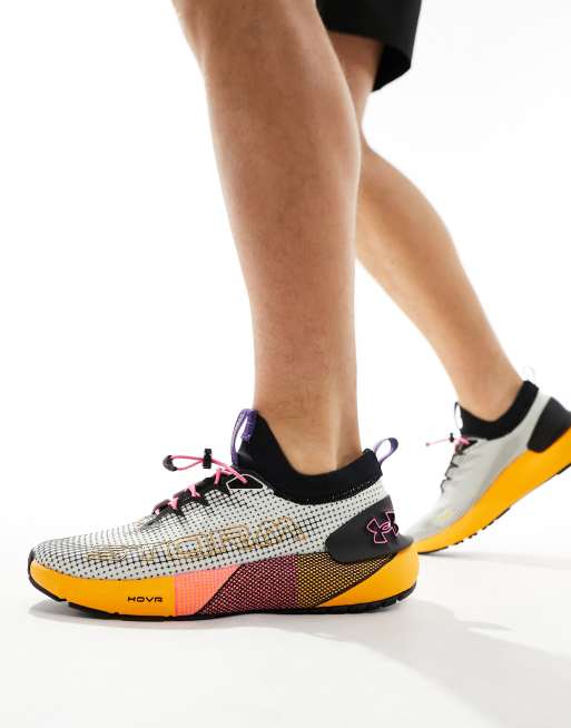 Under Armour - HOVR Phantom 3 SE Storm - Baskets d'hiver unisexes - Vert et orange