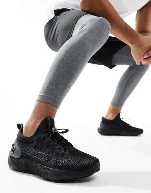 Under armour deals flyknit